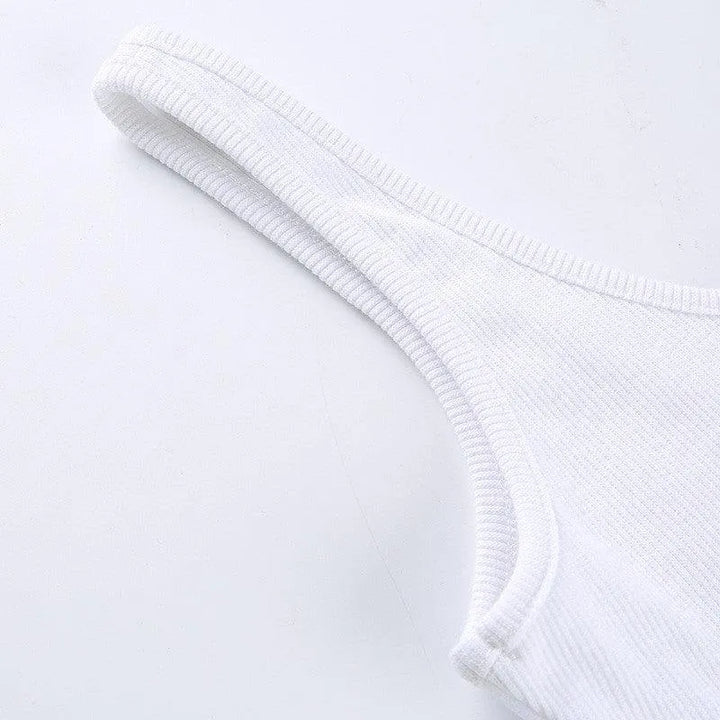 Body na ramiączkach z prążkowanego materiału