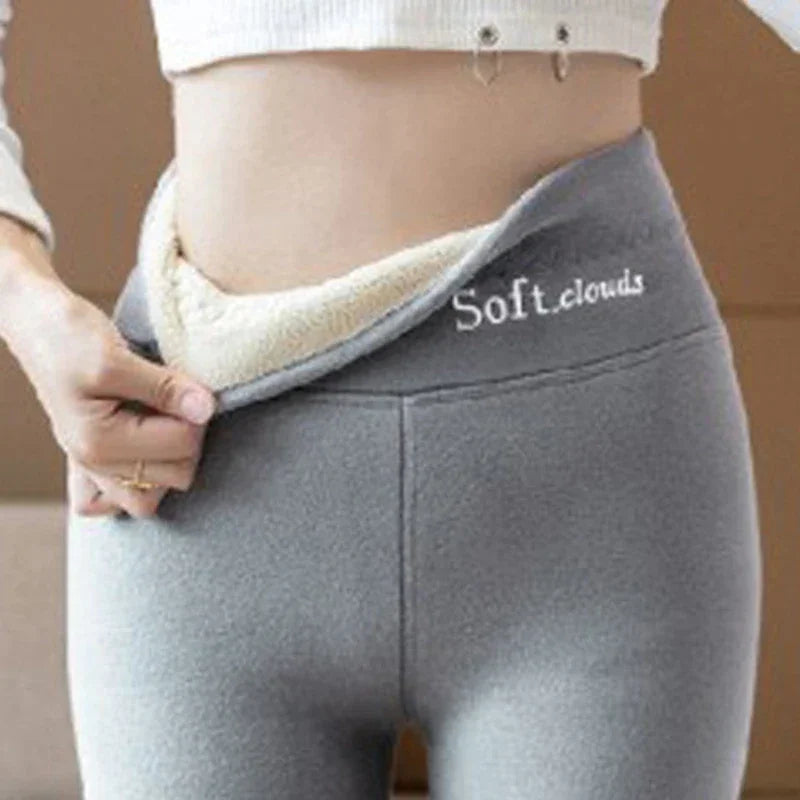 Domowe legginsy damskie z futerkiem