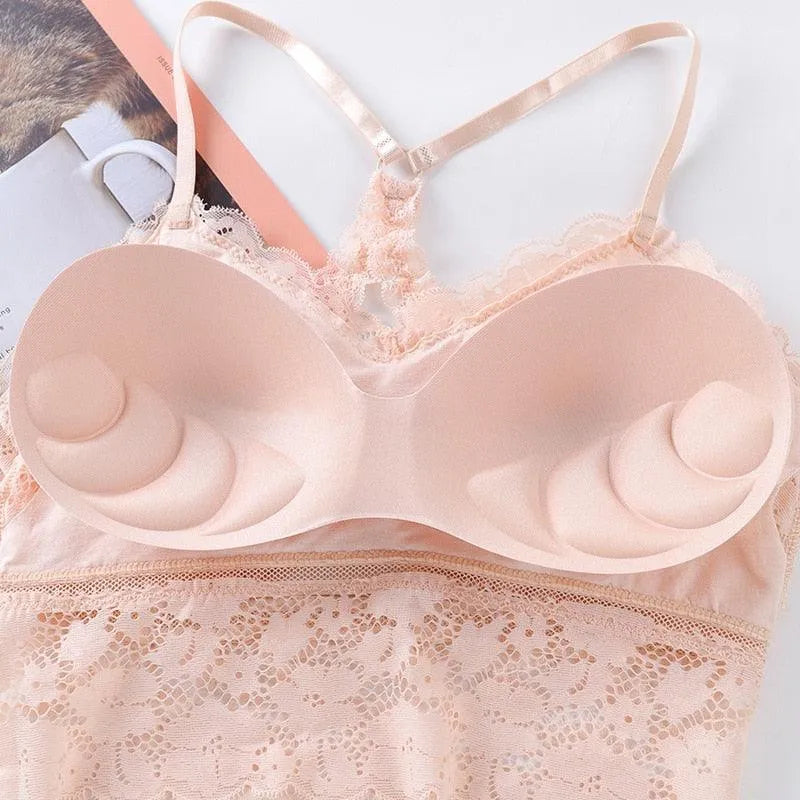 Koronkowy biustonosz plus size z ozdobnym tyłem