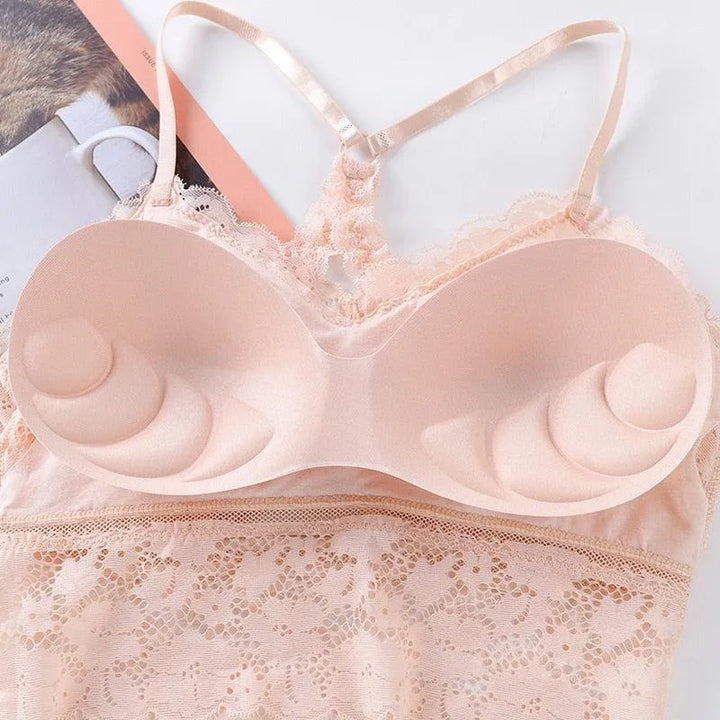Koronkowy biustonosz plus size z ozdobnym tyłem