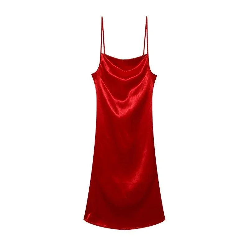 Satynowa sukienka maxi